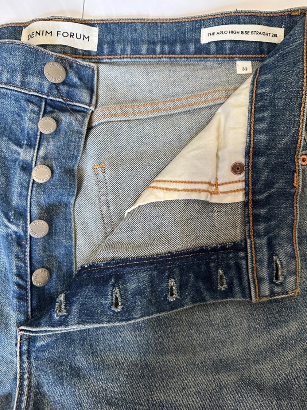 Denim Forum Women’s The Arlo High Rise Straight Size 32 - Picture 7 of 12